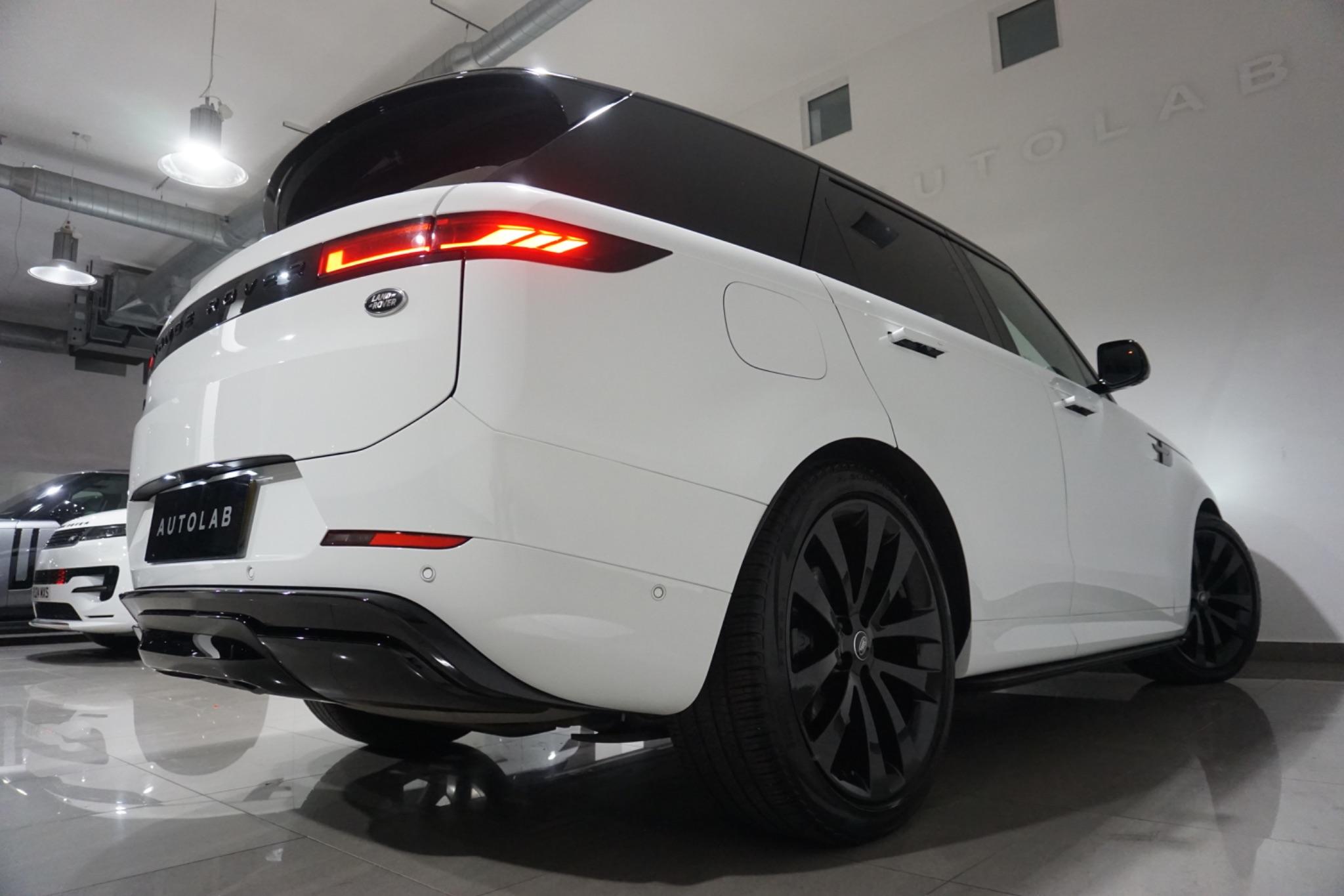 Land Rover Range Rover Sport 3.0 D300 MHEV Dynamic SE Auto 4WD Euro 6 (s/s) 5dr